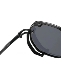Premium men's sunglasses with an elegant frame – UrbanValence-Black-State of Style