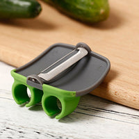 Protective Vegetable Peeler – FingerGuard-Green-State of Style