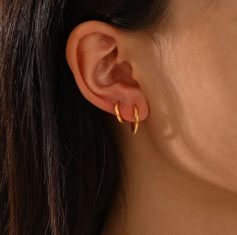 Refined Hoop Earrings - Sophia-Gold-8mm-State of Style