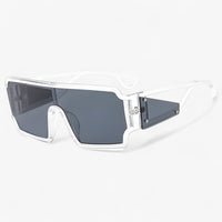 Retro sunglasses with classic chic - Solenne-White-State of Style