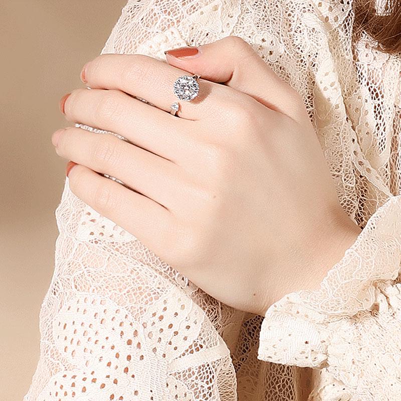 Rotating Crystal Ring | Elegant Spin Design | Women's Jewellery-State of Style