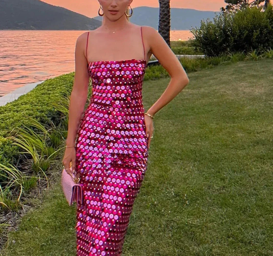 Sequin dress for a Sparkling Evening Look - Amira-Green-S-State of Style