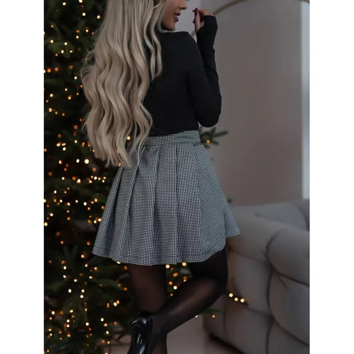 Short Checked Skirt with Versatile Style - Romy-Red-XS-State of Style