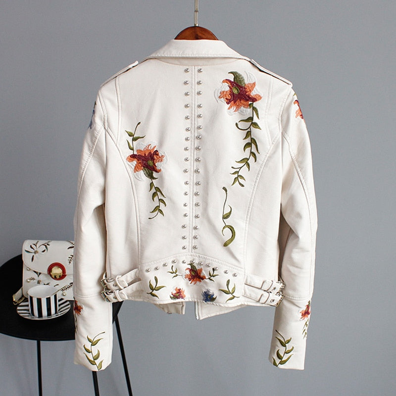 Short ladies' jacket made of faux leather with zip - Rona-White-S-State of Style