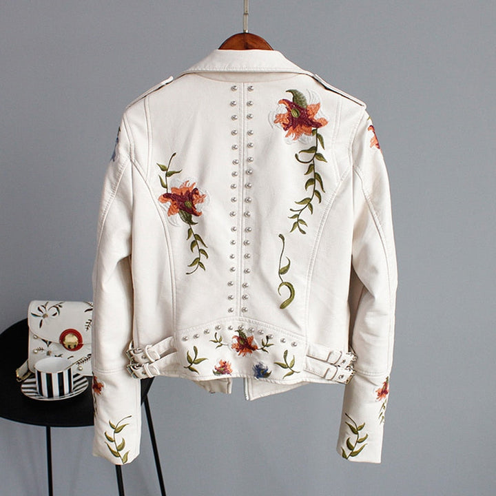 Short ladies' jacket made of faux leather with zip - Rona-White-S-State of Style