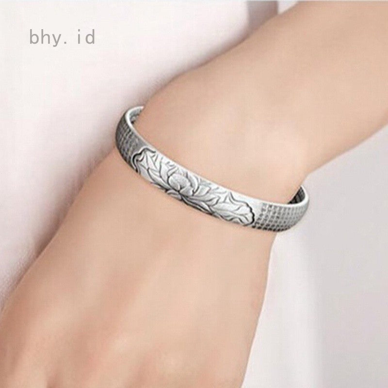 Silver Serenity Lotus Bracelet | Tranquility Accessory-State of Style