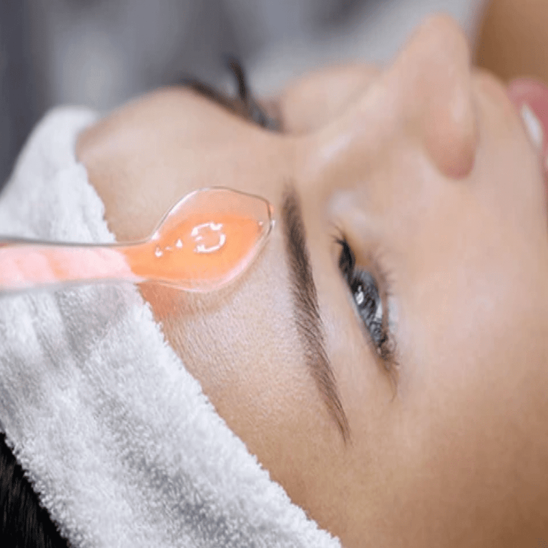 Skin therapy with High Frequency - GlowWave-State of Style