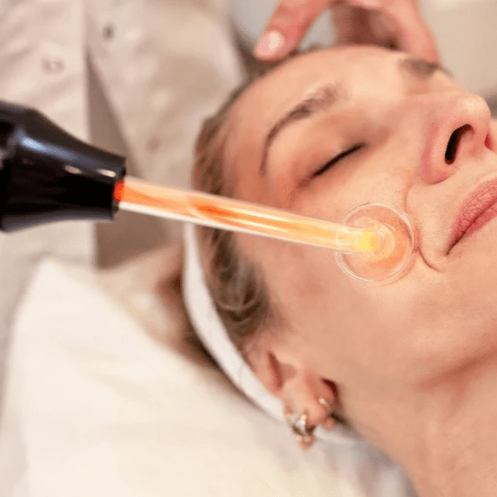 Skin therapy with High Frequency - GlowWave-State of Style