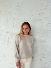 Soft Women's Sweater with Loose Fit - Aurena-Beige-XS/S-State of Style