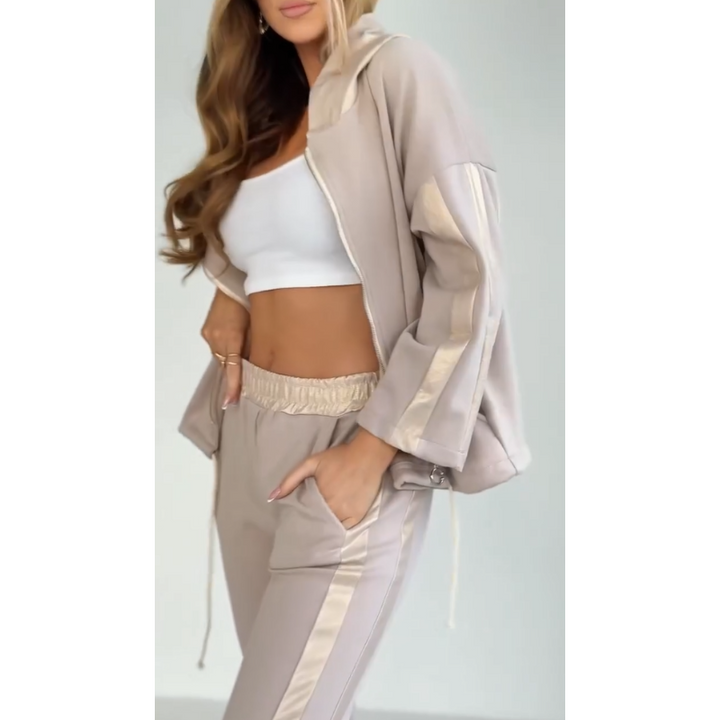 Striped leisure two-piece with hood & waistband – Cosima-White-S-State of Style