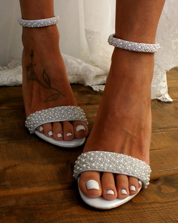 Stylish bridal sandals with delicate straps – Mirella-2.5-State of Style