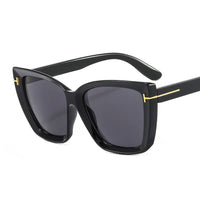 Stylish cat-eye sunglasses with UV protection and gradient - VueLuxe-Black-Grey-State of Style