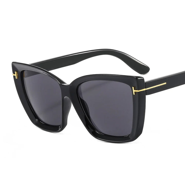 Stylish cat-eye sunglasses with UV protection and gradient - VueLuxe-Black-Grey-State of Style
