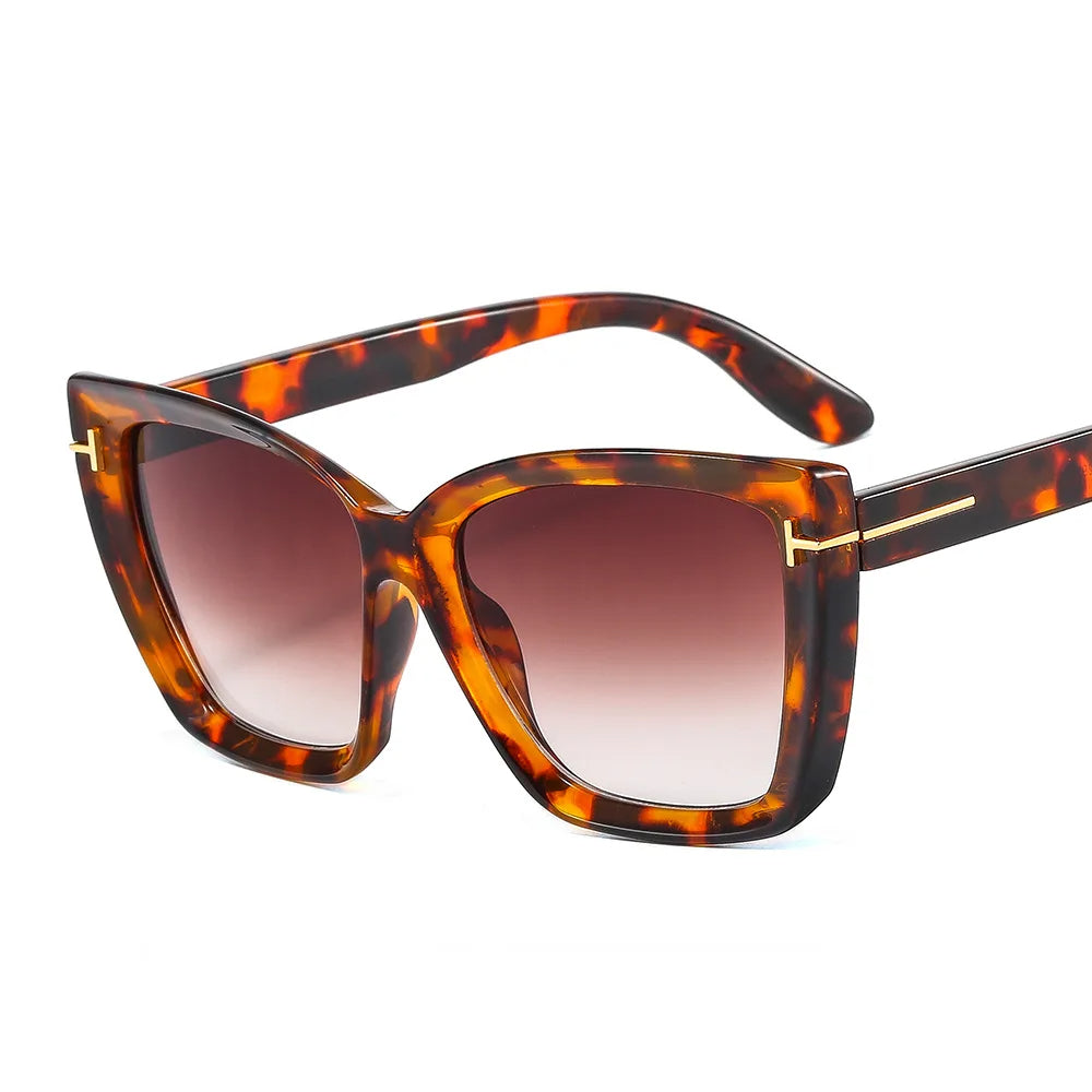 Stylish cat-eye sunglasses with UV protection and gradient - VueLuxe-Leopard print-State of Style