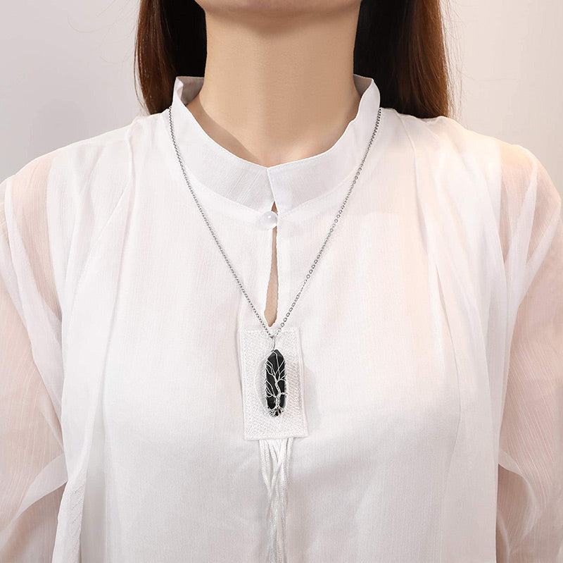 Stylish Crystal Tree of Life Gemstone Necklace – Elara-Green Aventurine-State of Style