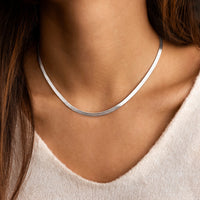 Stylish Flat Chain Necklace – Helena-Gold-State of Style