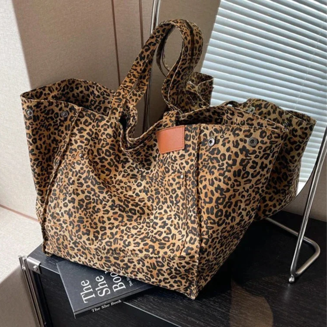 Stylish Handbag with Leopard Print - WildElegance-Black-State of Style