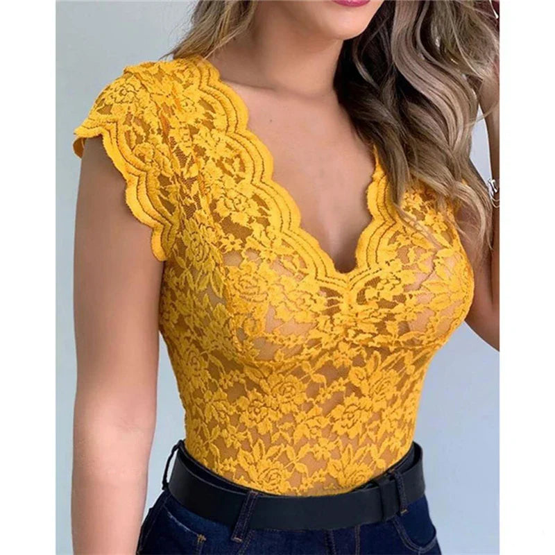 Stylish ladies' summer top made of lace with floral pattern - SpitzenLicht-Red-S-State of Style