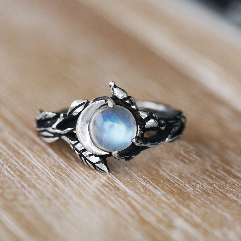 Stylish Moonstone Statement Ring - Iris-Moon-51mm-State of Style