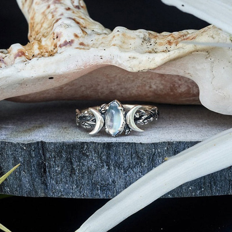 Stylish Moonstone Statement Ring - Iris-Moon-51mm-State of Style