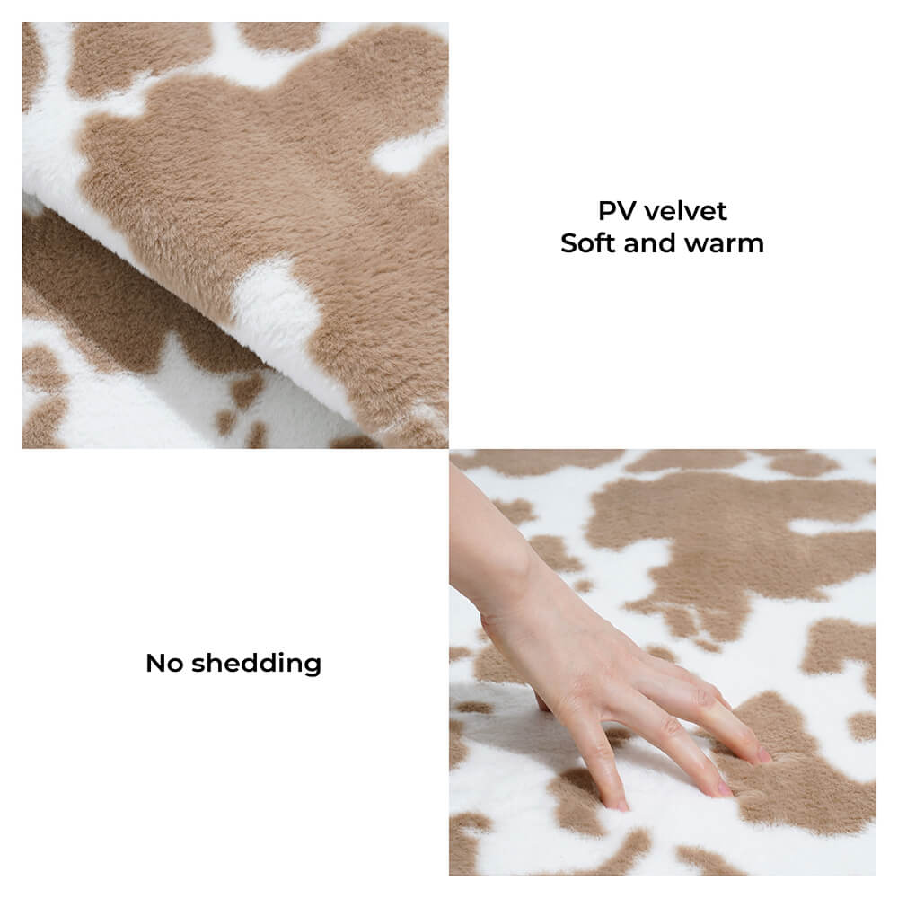 Stylish Pet Blanket with Cow Print - CozyCow-70 cm × 90 cm-State of Style