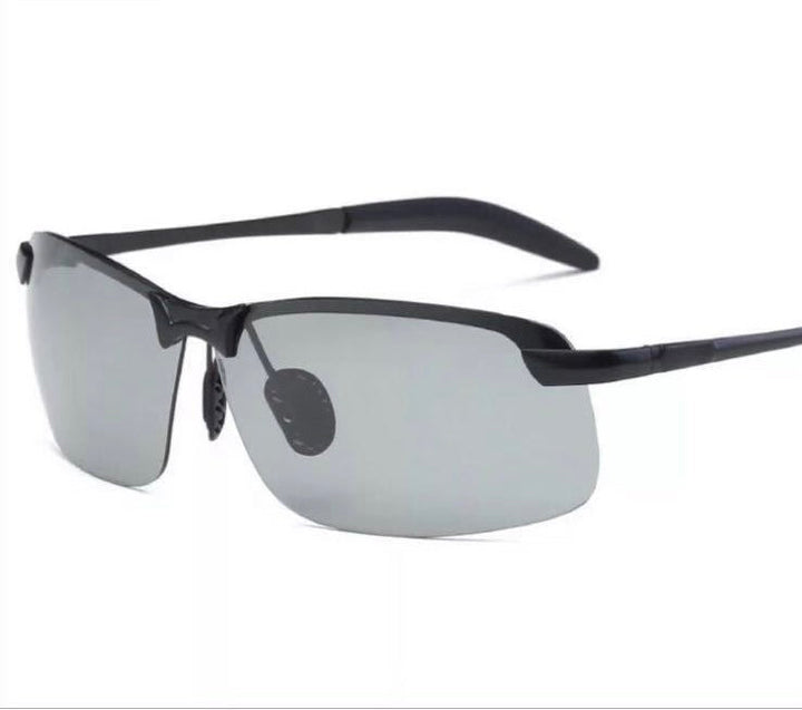 Stylish self-tinting polarised glasses for day & night – Nils-Black-Gray-State of Style