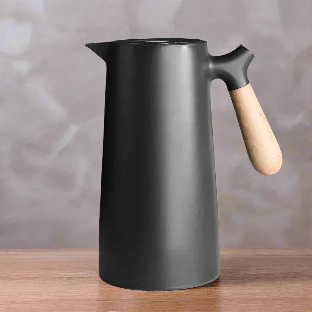Stylish Thermal Bottle with Long-Lasting Heat & Cold Retention – NordicTherm-Black-State of Style