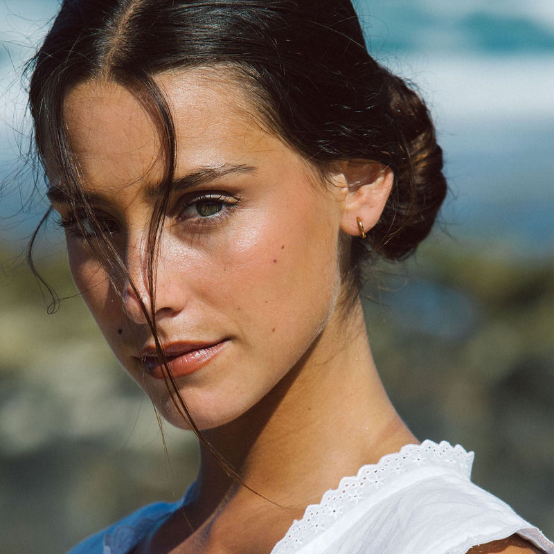 Subtle Mini Hoops - Lumi-Gold-State of Style