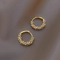 Subtle Pearl Earrings – Isla-State of Style
