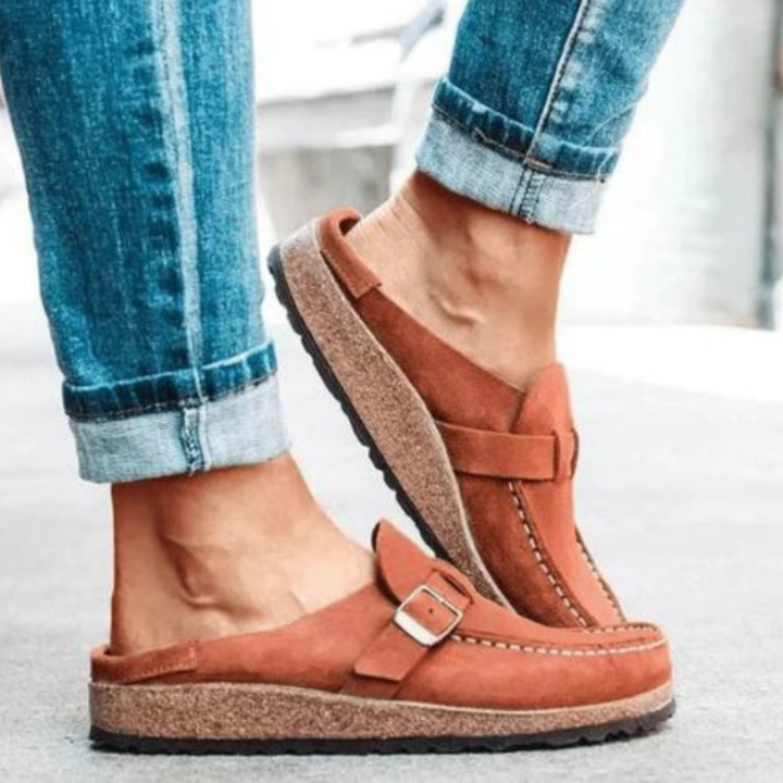 Sustainable comfort clogs in a retro style – Noelia-Brown-3-State of Style