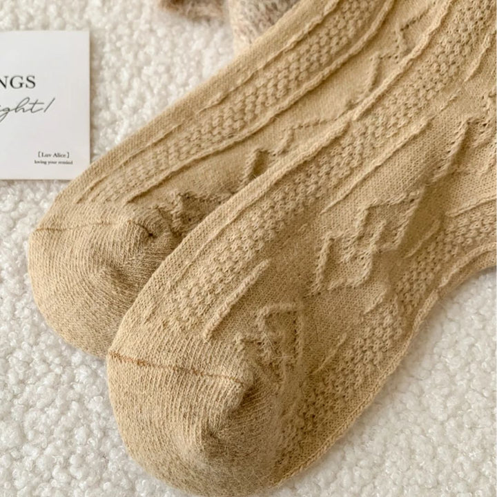 Traditional Wool Socks Cynthia – Thick, Warm & Vintage Ruffle Design-Caramel-State of Style
