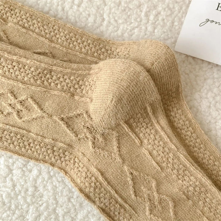 Traditional Wool Socks Cynthia – Thick, Warm & Vintage Ruffle Design-Caramel-State of Style