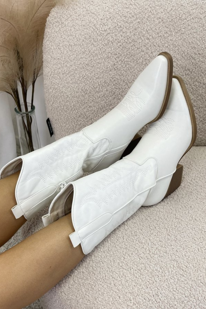 Trendy Cowboy Boots for Women - Dakota-White-3.5-State of Style