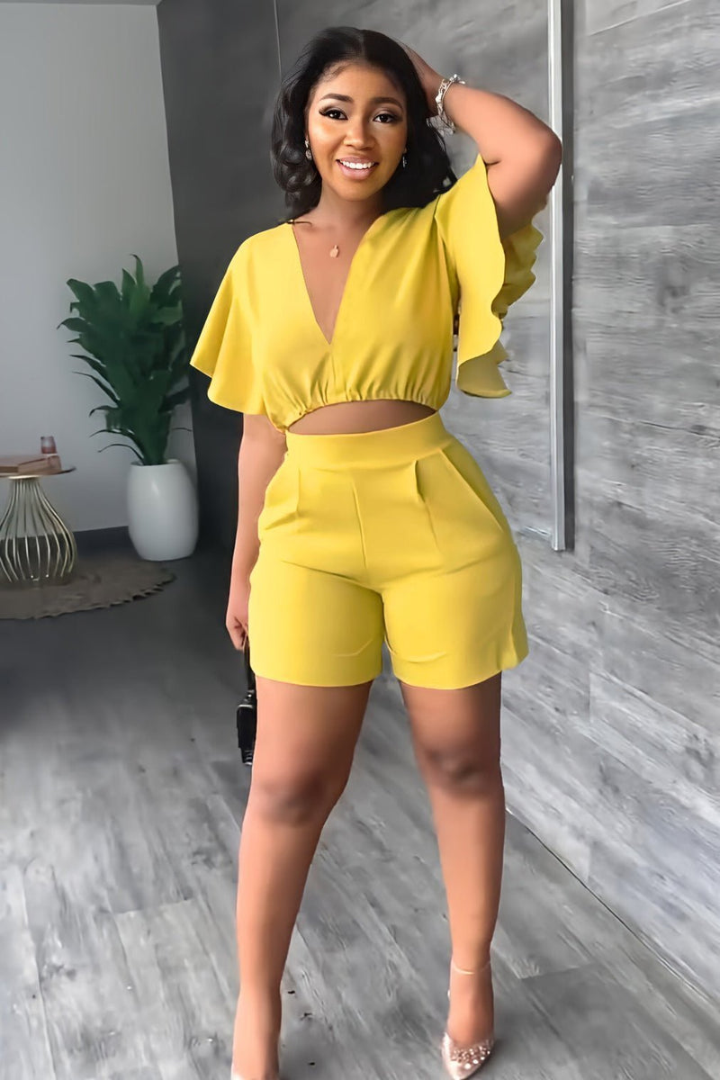 Trendy summer two-piece set with pleated design – Marlene-Yellow-S-State of Style
