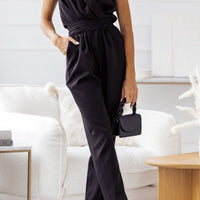 Trendy women's summer jumpsuit with short sleeves & waist emphasis – Alina-Black-S-State of Style