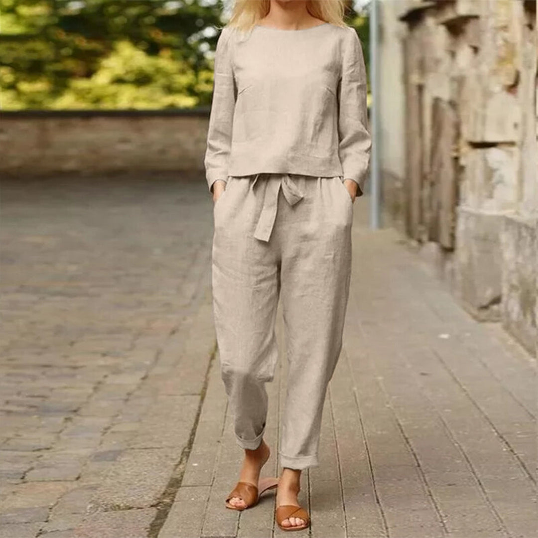 Two-piece women's outfit with round neck t-shirt & trousers with elastic waistband – Nia-Beige-S-State of Style