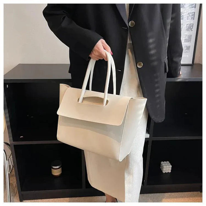 Urban Chic Tote - Martina-Brown-State of Style