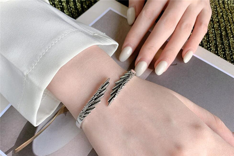 VINTAGE FEATHER BRACELET-State of Style