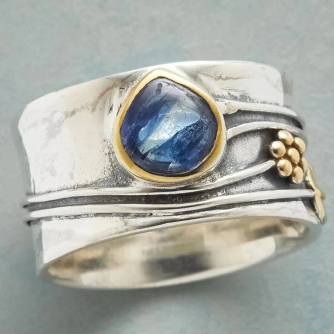 Vintage Ring with Blue Gemstone - Esmé-6-State of Style