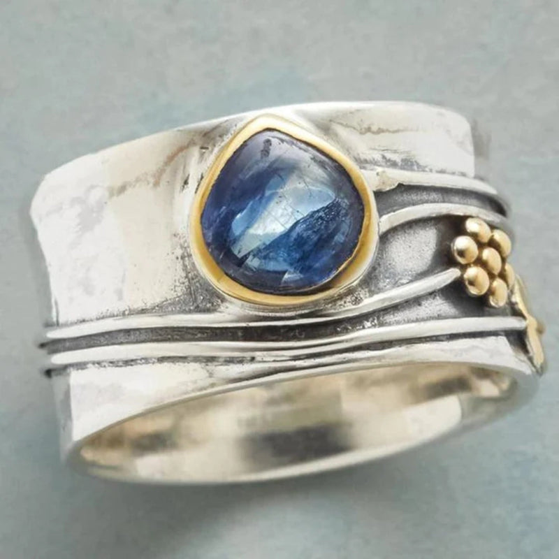 Vintage Ring with Blue Gemstone - Esmé-6-State of Style