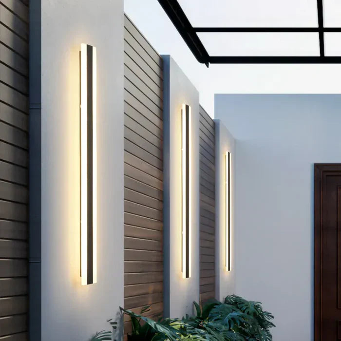 Weather-resistant Outdoor Wall Lamp - RainGuard Light-Warm White-30 x 9cm 9W-State of Style