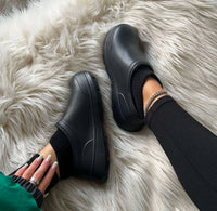 Weatherproof comfort clogs with cloud cushioning – Mireille-Black-3-State of Style