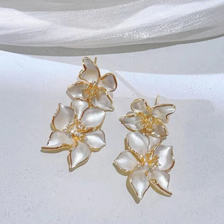 White Flower Hanging Earrings - Florina-State of Style