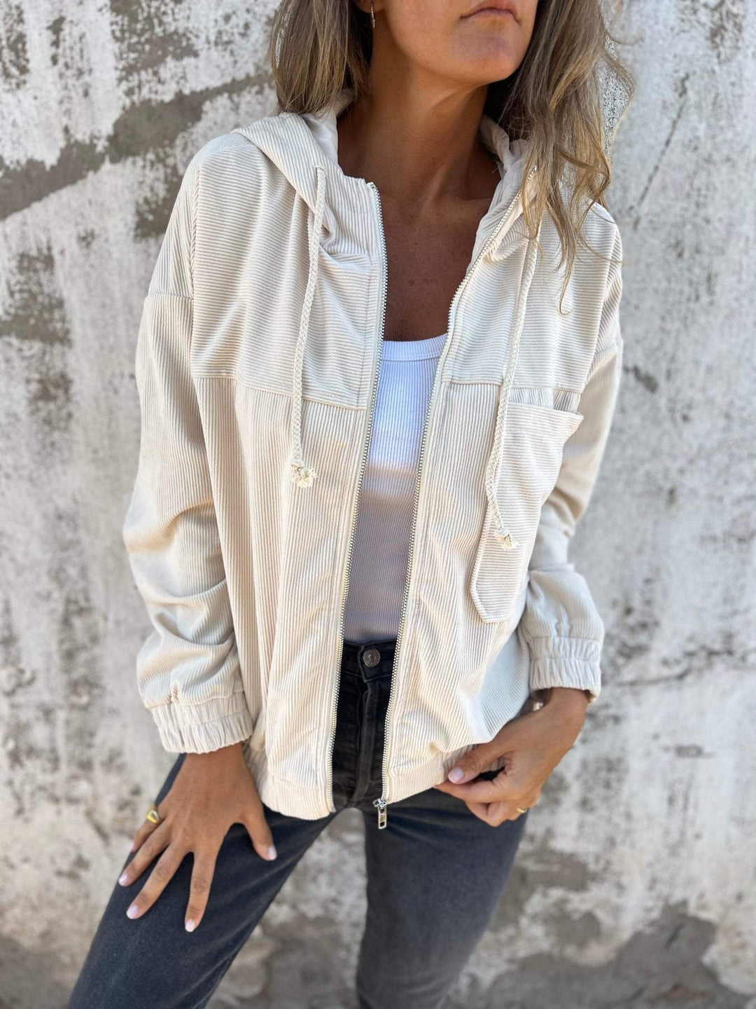 Women's leisure jacket with hood and zipper – Liana-White-S-State of Style